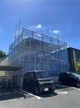 小平市T様邸の上棟直後の西側からの建物全景